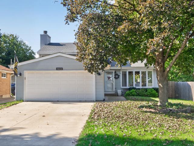 House for sale in Warrenville, DuPage County