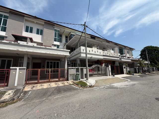 Terraced House for sale in Barat Daya, George Town