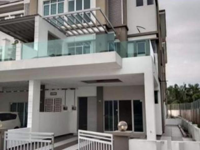 Terraced House for sale in Wellesley, Penang