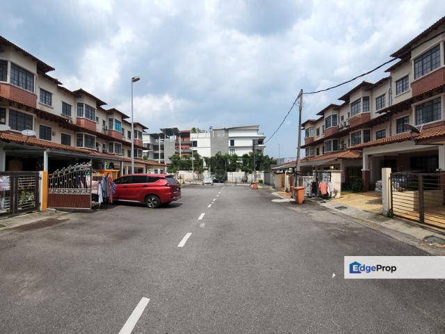 House for sale in Petaling, Damansara Damai