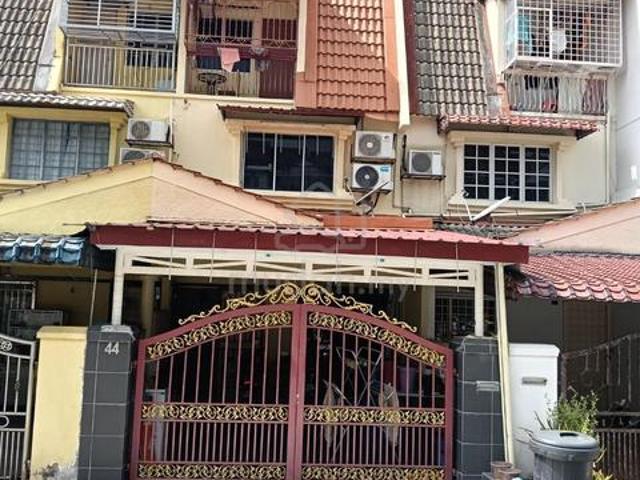 Terraced House for rent in Country Heights Damansara, Kuala Lumpur