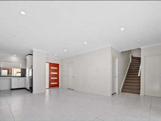 Townhouse for rent in Perth, Western Australia