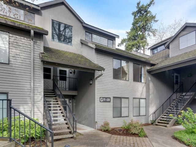 Condo for sale in Oregonia