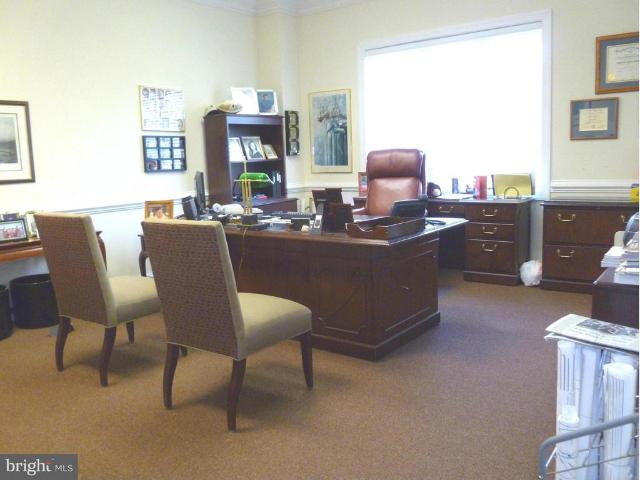 Commercial for sale in Woodbridge