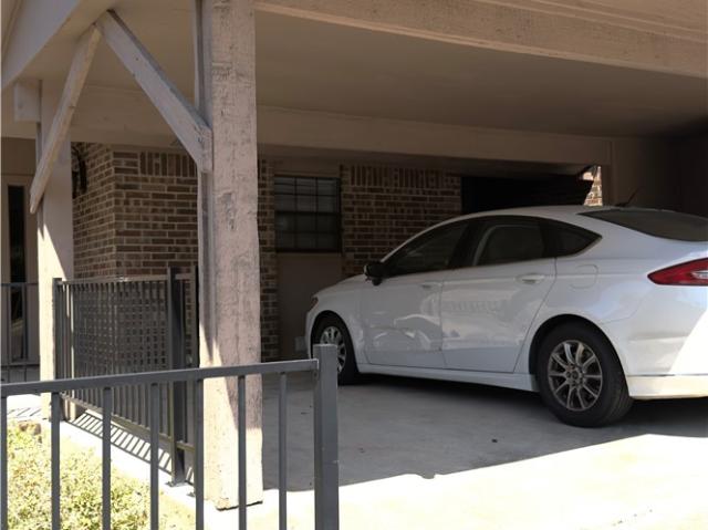 Townhouse for sale in Temple Bar Marina, Texas