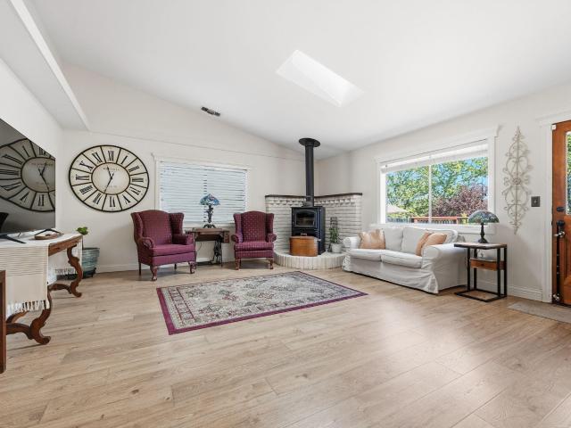 House for sale in Shasta, California