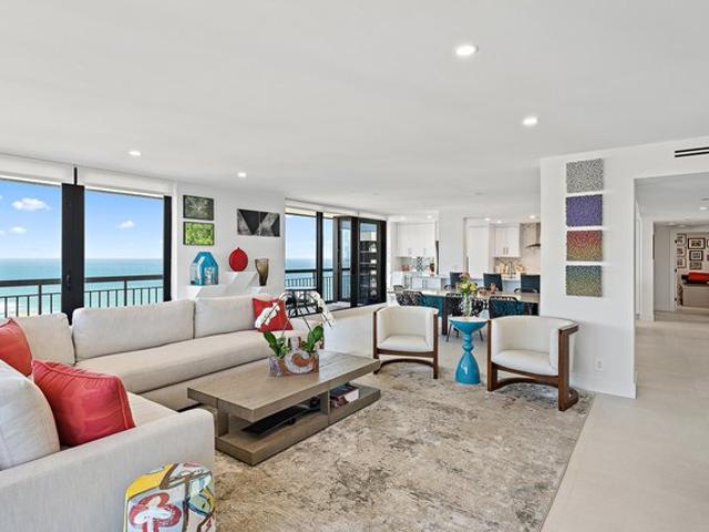 Condo for sale in Riviera Beach, Florida