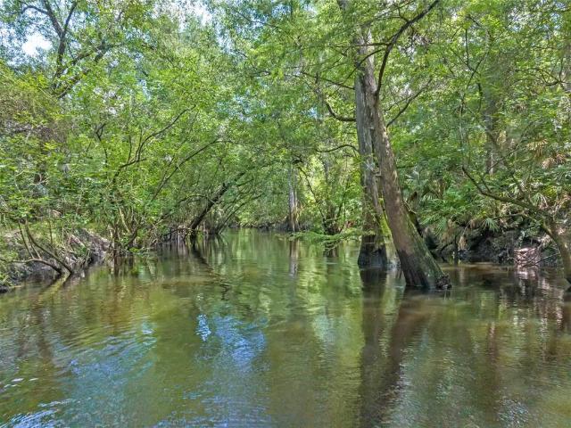 House for sale in University, Florida