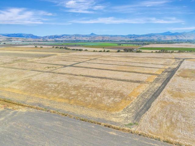 Commercial for sale in Hollister, California