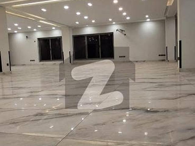 Building for rent in Islamabad