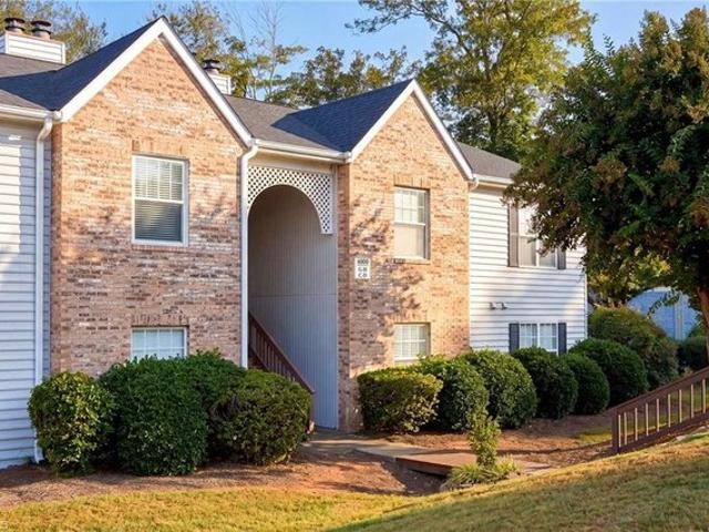 Condo for sale in Clemmons, Forsyth County