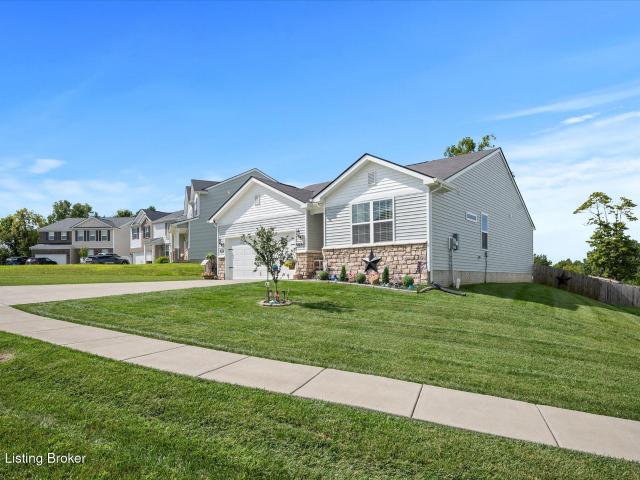House for sale in La Grange, Kentucky