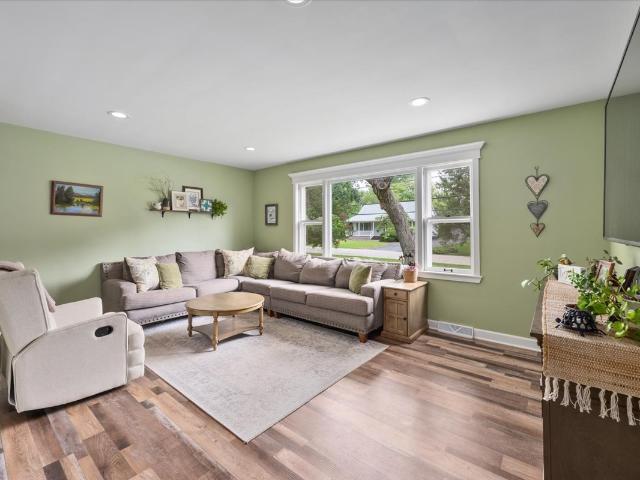 House for sale in Mchenry, Illinois