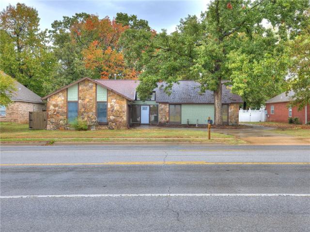 House for sale in Rogers, Benton County
