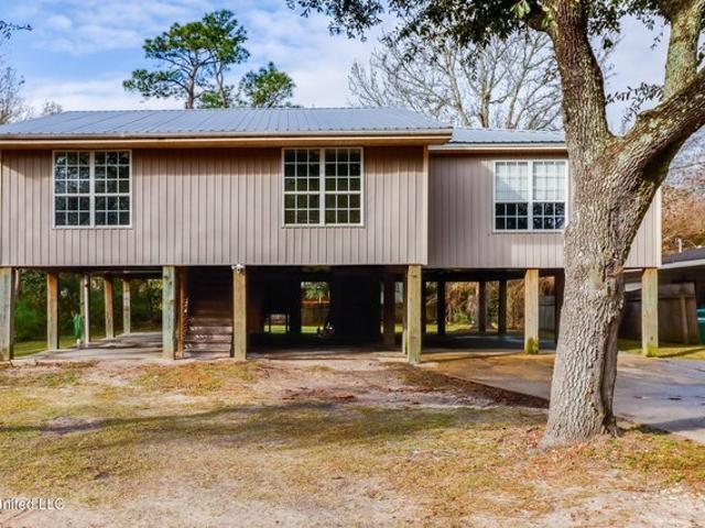 House for sale in Gulfport, Mississippi
