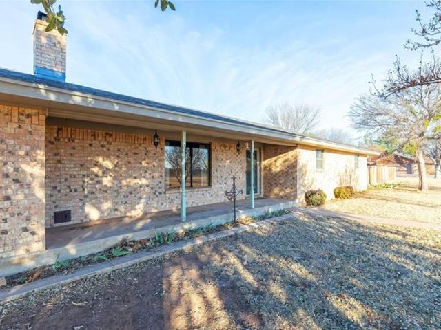House for sale in Taylor, Texas