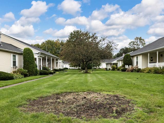 Condo for sale in Forest Hills, Millcreek Township