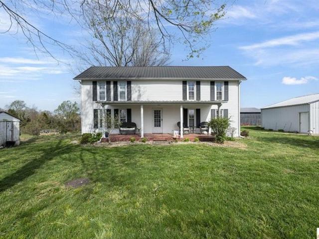 House for sale in Edmonton, Kentucky