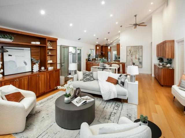 Townhouse for sale in Palo Alto, California
