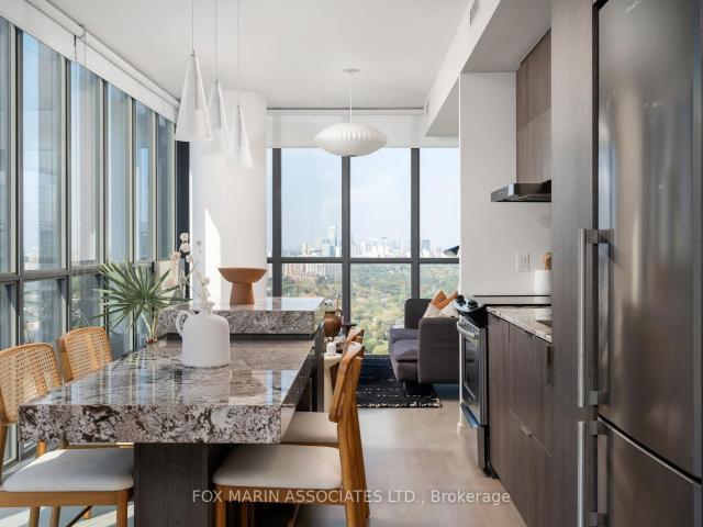 Condo for sale in Toronto, Golden Horseshoe