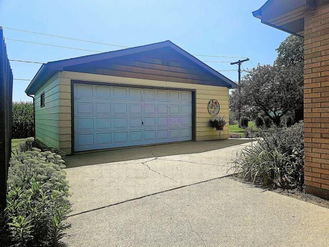 House for sale in Whiteside, Illinois