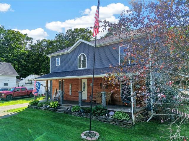 House for sale in Silver Springs, New York