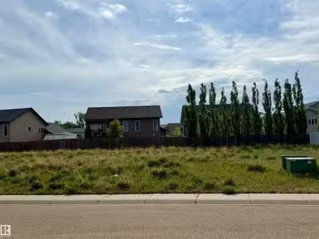 House for sale in Ponoka, Alberta