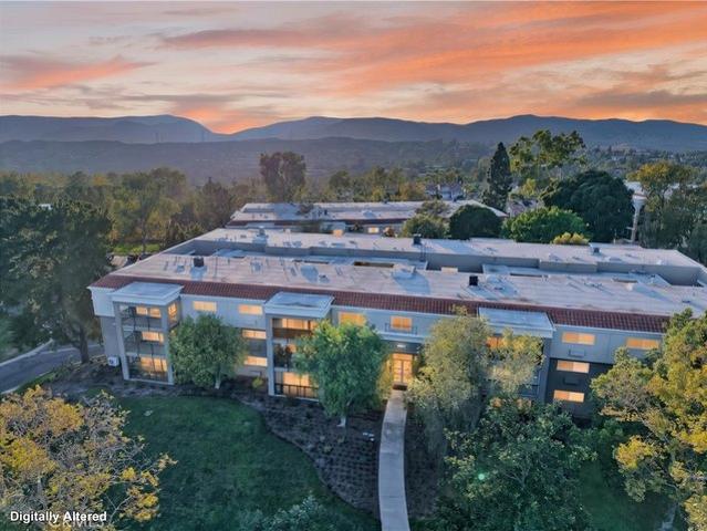 Condo for sale in Laguna Woods, Orange County