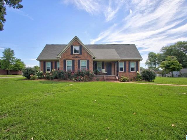 House for sale in Clanton, Alabama
