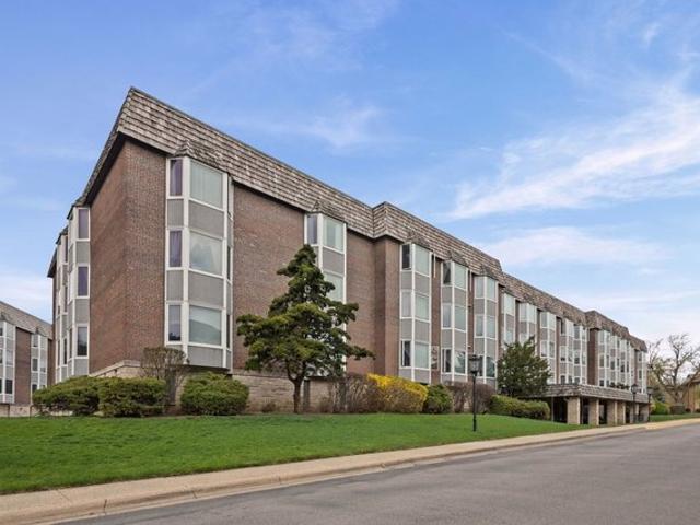 Condo for sale in Park Ridge, Illinois