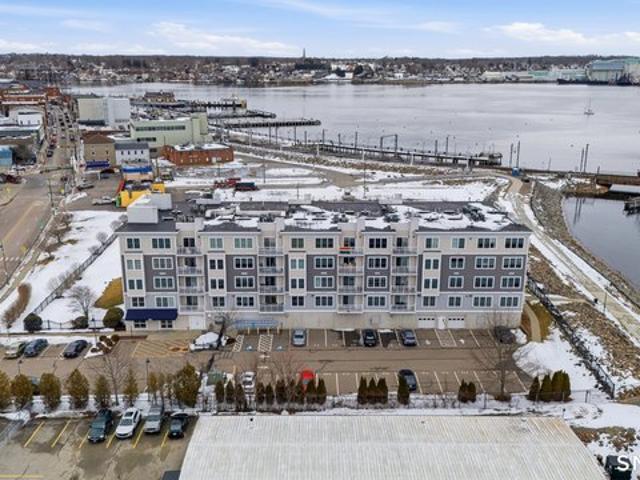 Condo for sale in New London, Connecticut
