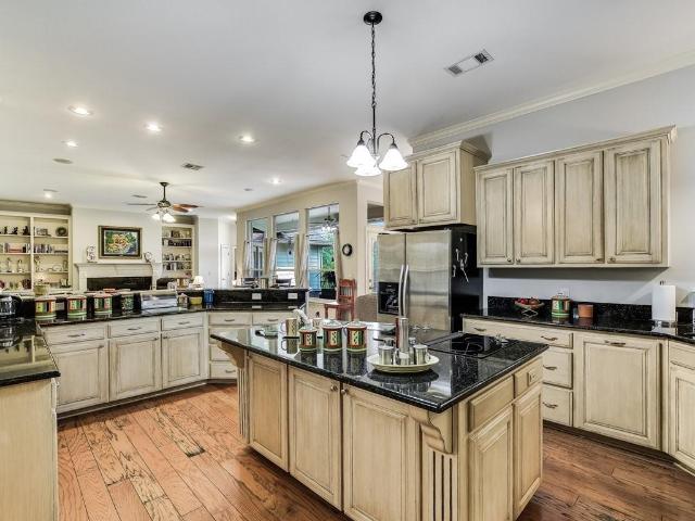 House for sale in Spicewood, Texas