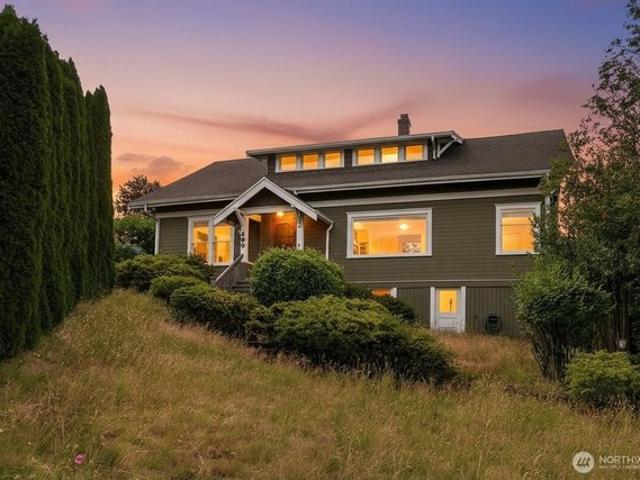 House for sale in Renton, Washington