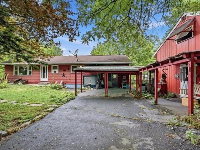 House for sale in Carbon, Pennsylvania
