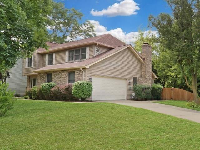 House for sale in Grayslake, Lake County