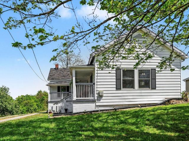 House for sale in Williamstown, Kentucky