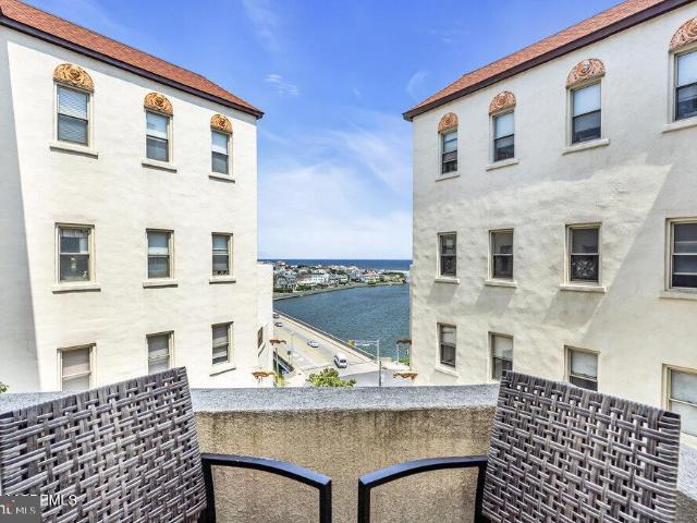Condo for sale in Monmouth, New Jersey