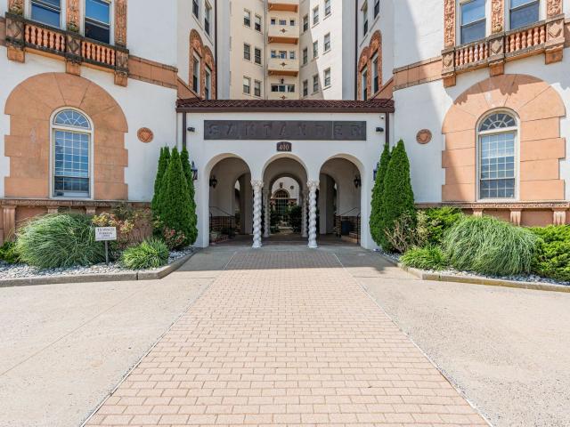 Condo for sale in Monmouth, New Jersey