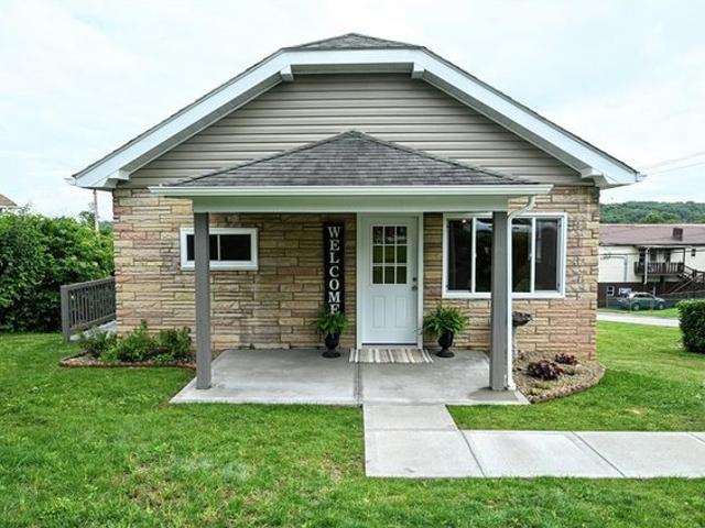 House for sale in Atlasburg, Pennsylvania