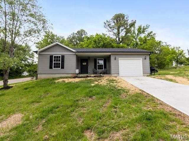 House for sale in De Soto, Missouri