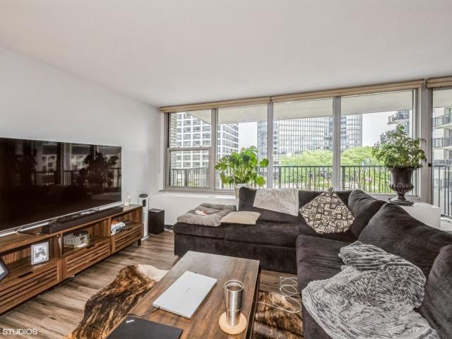Condo for rent in Chicago Park, Illinois