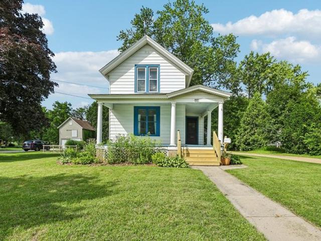 House for sale in Lake Mills, Wisconsin