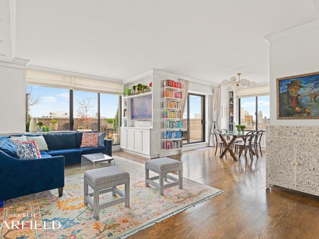 Condo for sale in Arverne, New York