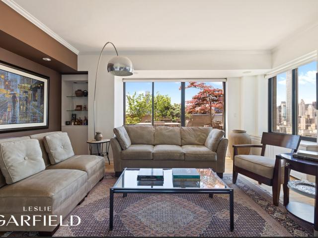 Condo for sale in Arverne, New York