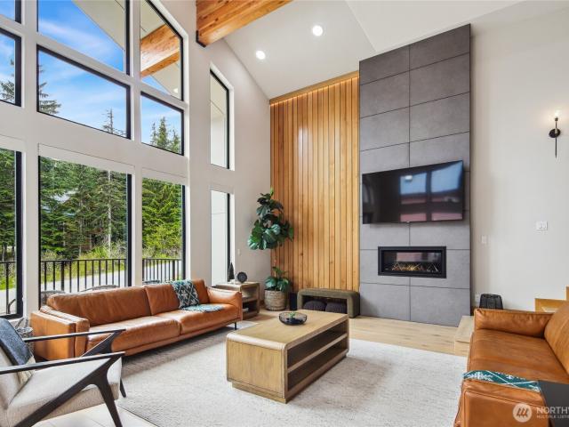 House for sale in Snoqualmie Pass