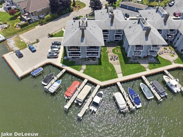 Condo for sale in Michigan