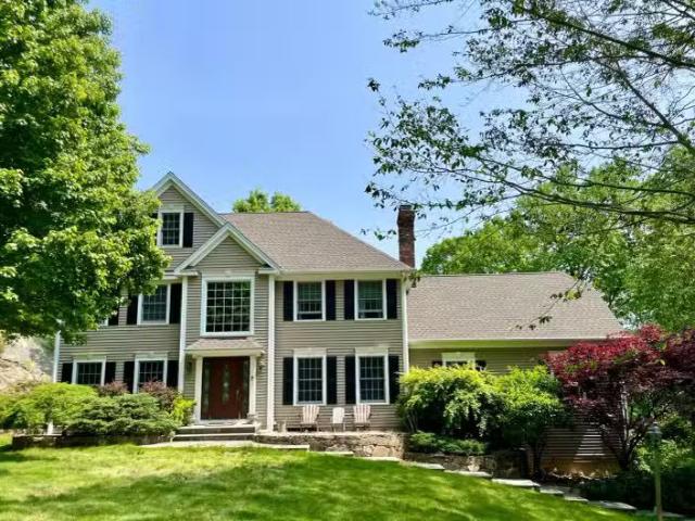 House for rent in Southbury