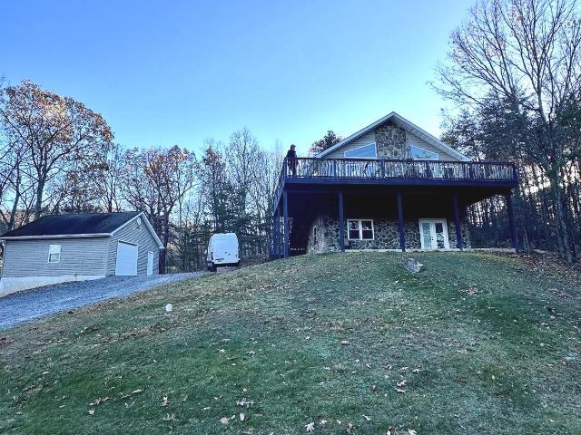 House for sale in Hardy, West Virginia