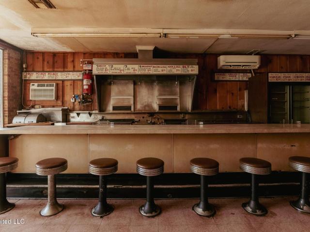 Commercial for sale in Hattiesburg, Mississippi