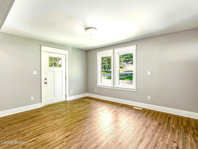 House for sale in La Grange, Kentucky